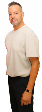 José A. Vidal, director